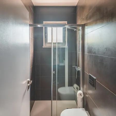 Paredes Surf House Pataias