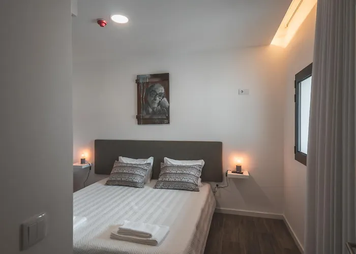 Paredes Surf House 旅馆 *