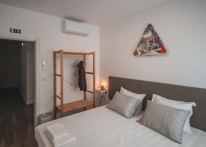 旅馆 Paredes Surf House 帕塔亚什
