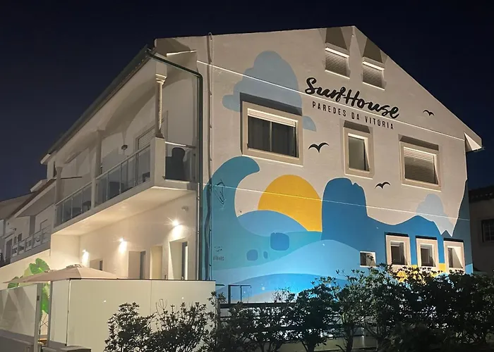 Paredes Surf House 旅馆 *