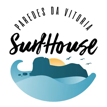 Paredes Surf House Hostel